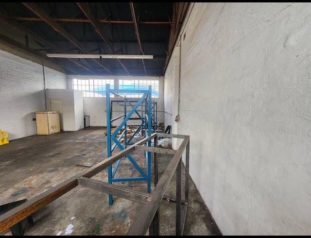 95M² WAREHOUSE TO LET IN WADEVILLE